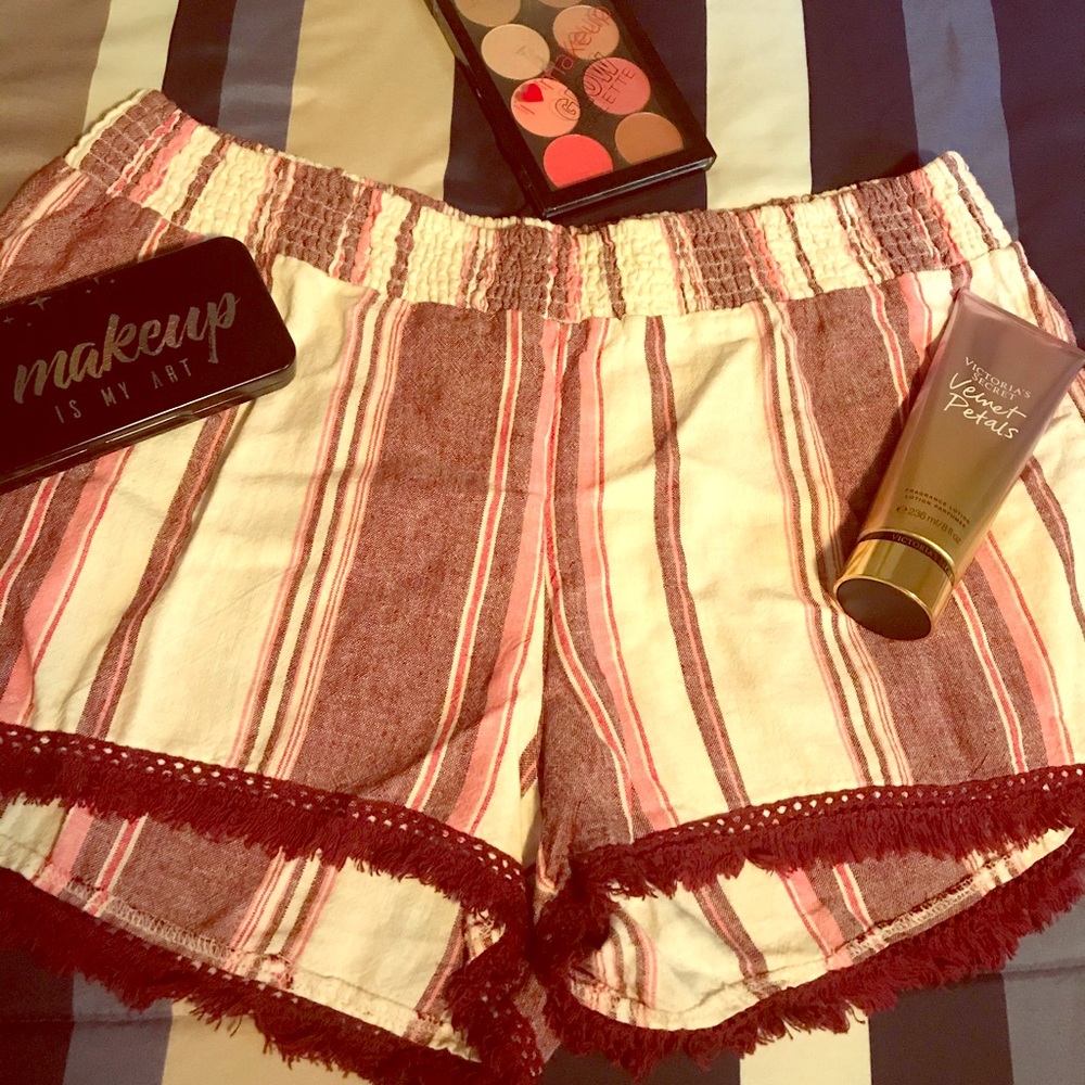 Cute burgundy shorts